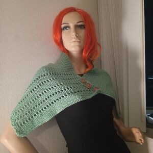 🧶 One of a kind Handmade Capelet/Shawl- Mila's Knits